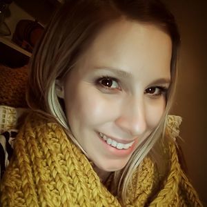 Meet your Posher, Candace